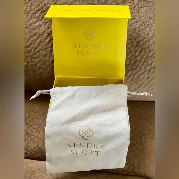 Kendra Scott Necklace Gift Box and Jewelry Bag Set - Picture 3 of 15